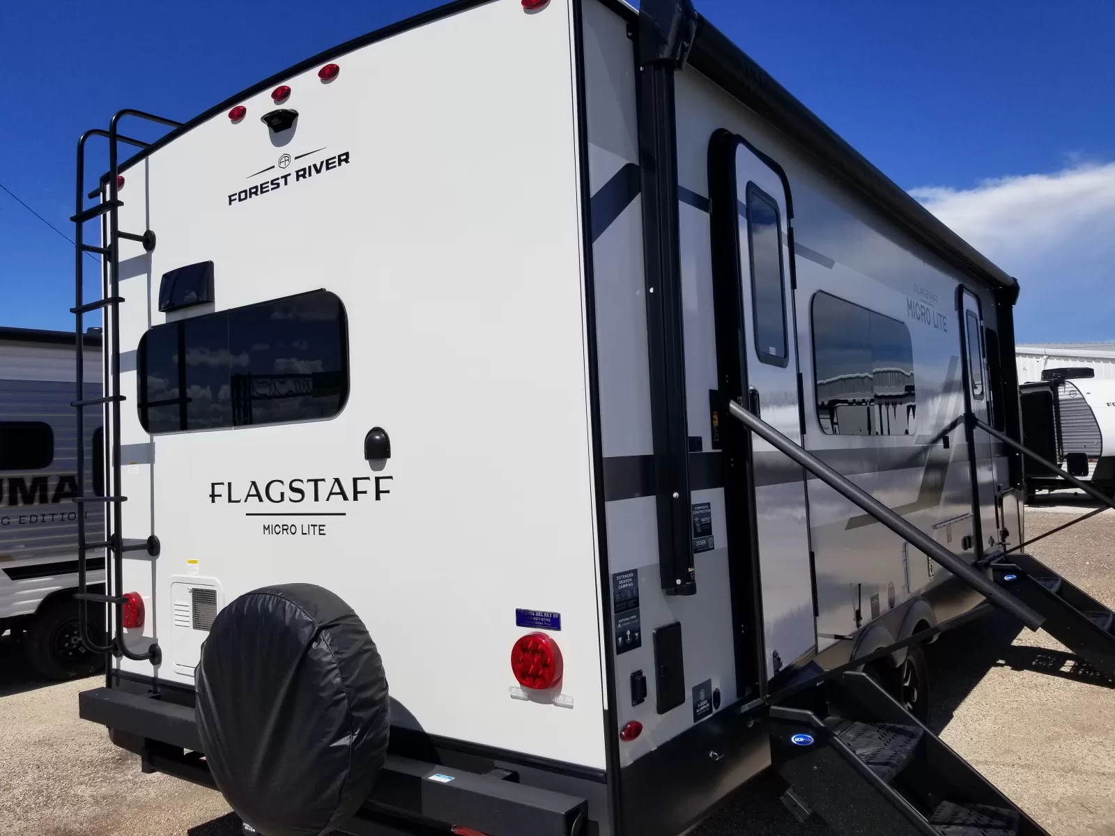 2027 Forest River 25SRK Travel Trailer for sale at Colonia Del Rey RV in Corpus Christi, TX