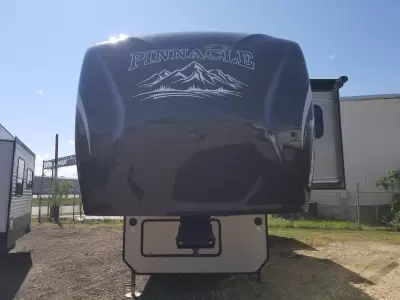 Used 2014 Jayco Pinnacle 36REQS — photo 2