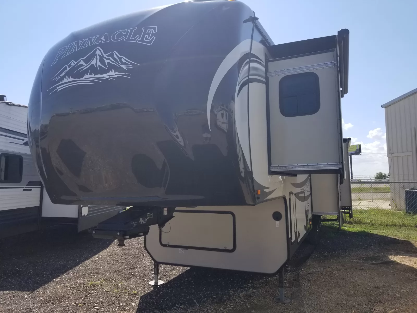 2014 Jayco 36REQS Travel Trailer for sale at Colonia Del Rey RV in Corpus Christi, TX
